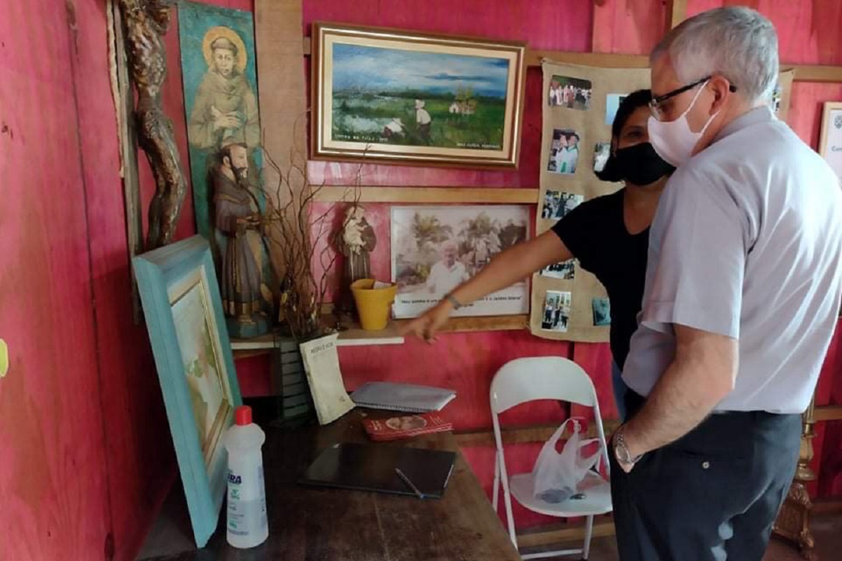 Relíquia e imagem de santo suíço serão entronizadas em capela de